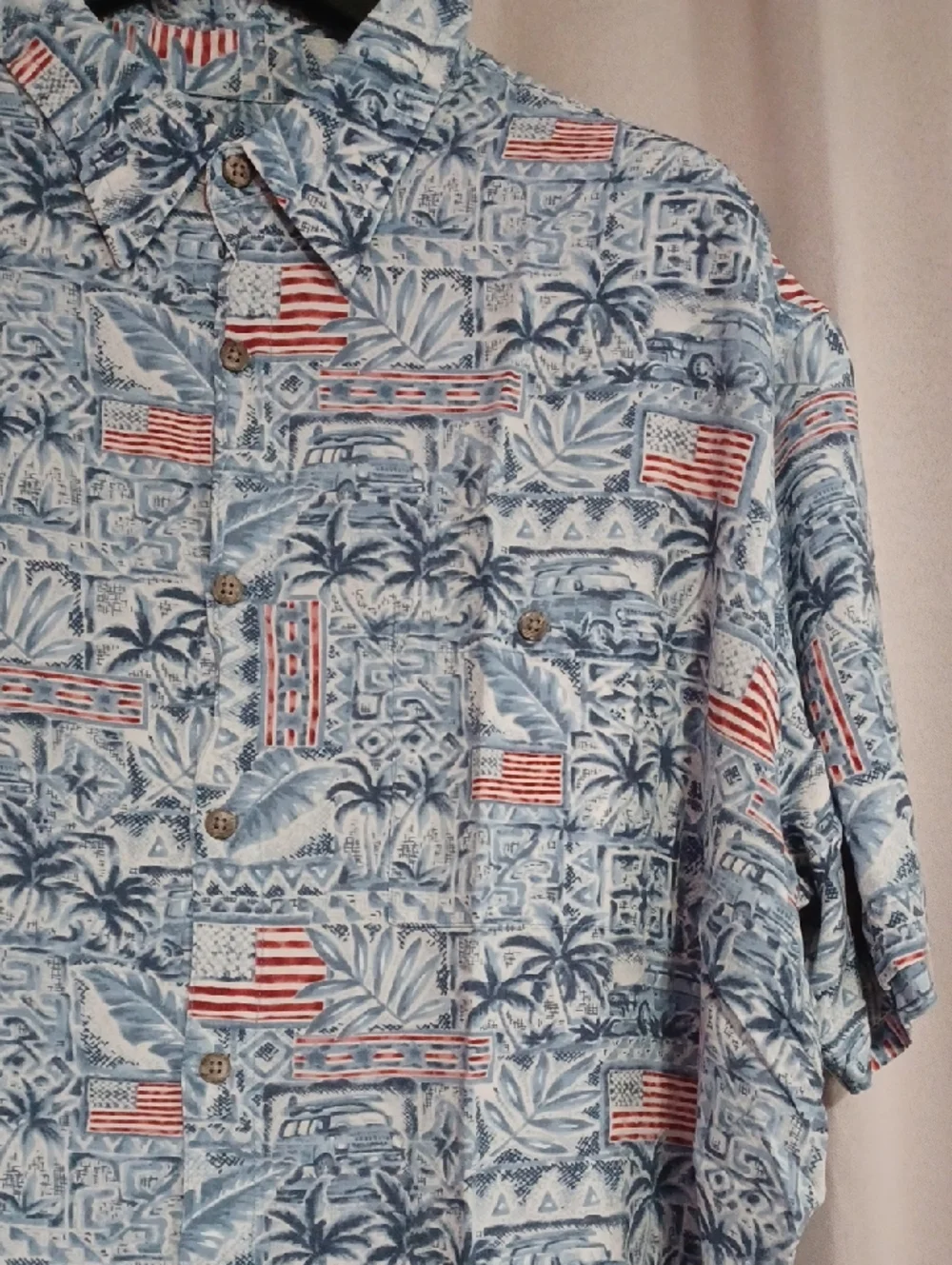 The Foundry Supply Co. Blue Short-Sleeve Tropical Flag Print Button-Down Shirt
